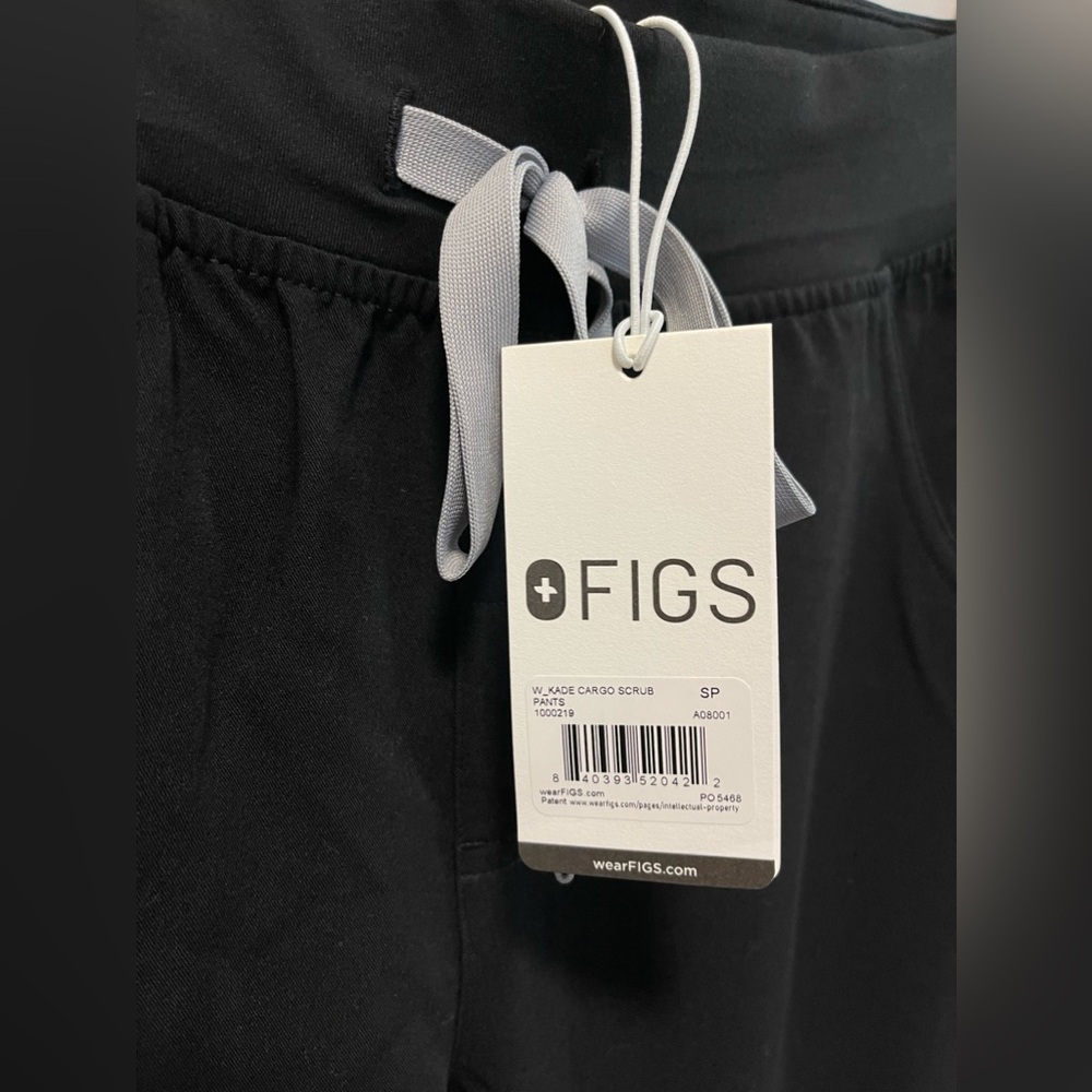 Lot of 3 FIGS W KADE CARGO SCRUB BLACK and 2 CATARINA PETITE SCRUB GREEN Small - Picture 8 of 10